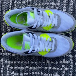 Women’s Nike air max